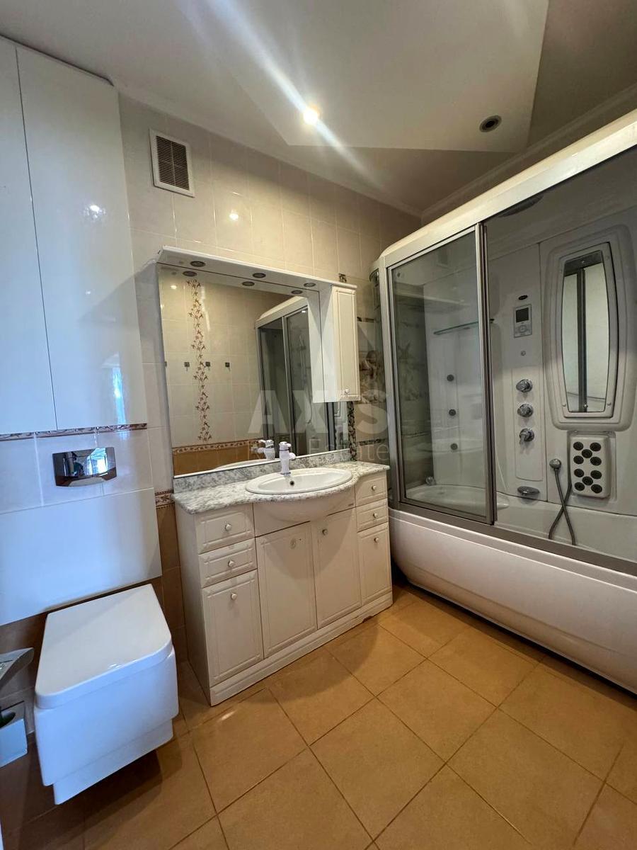 2к квартира ул. Борщаговская 2066382811