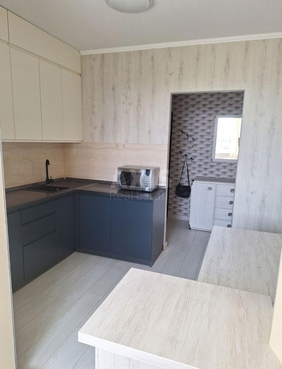 1k apartment vul. Myloslavs'ka 210