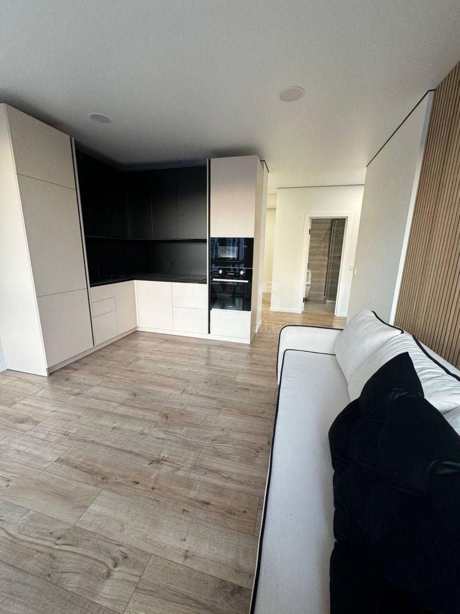 3k apartment vul. Pivnichno-Syrec'ka 11