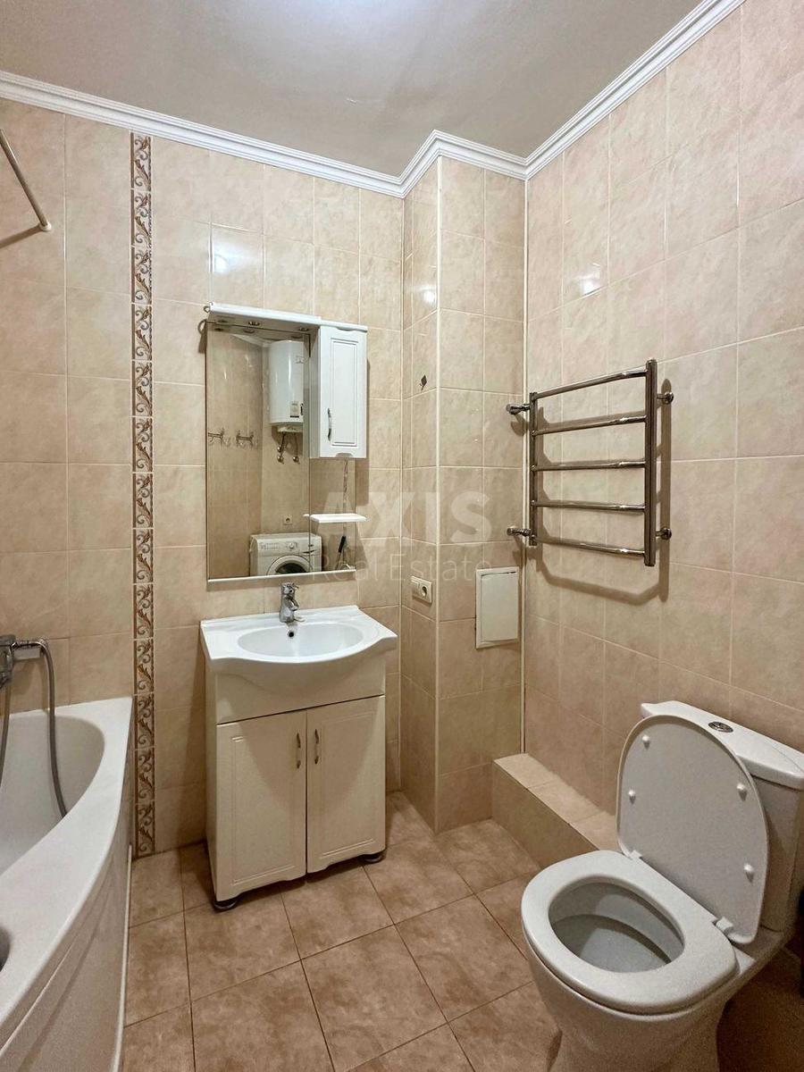 1k apartment vul. Kasijana Vasylja 2/17