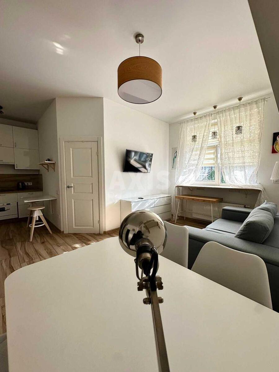 1k apartment vul. Barbjusa Anri 52/10
