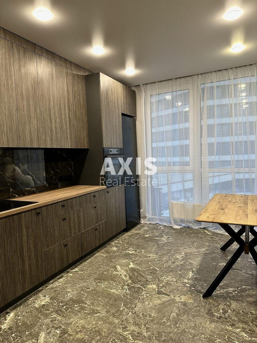 3k apartment nab. Dniprovs'ka 15