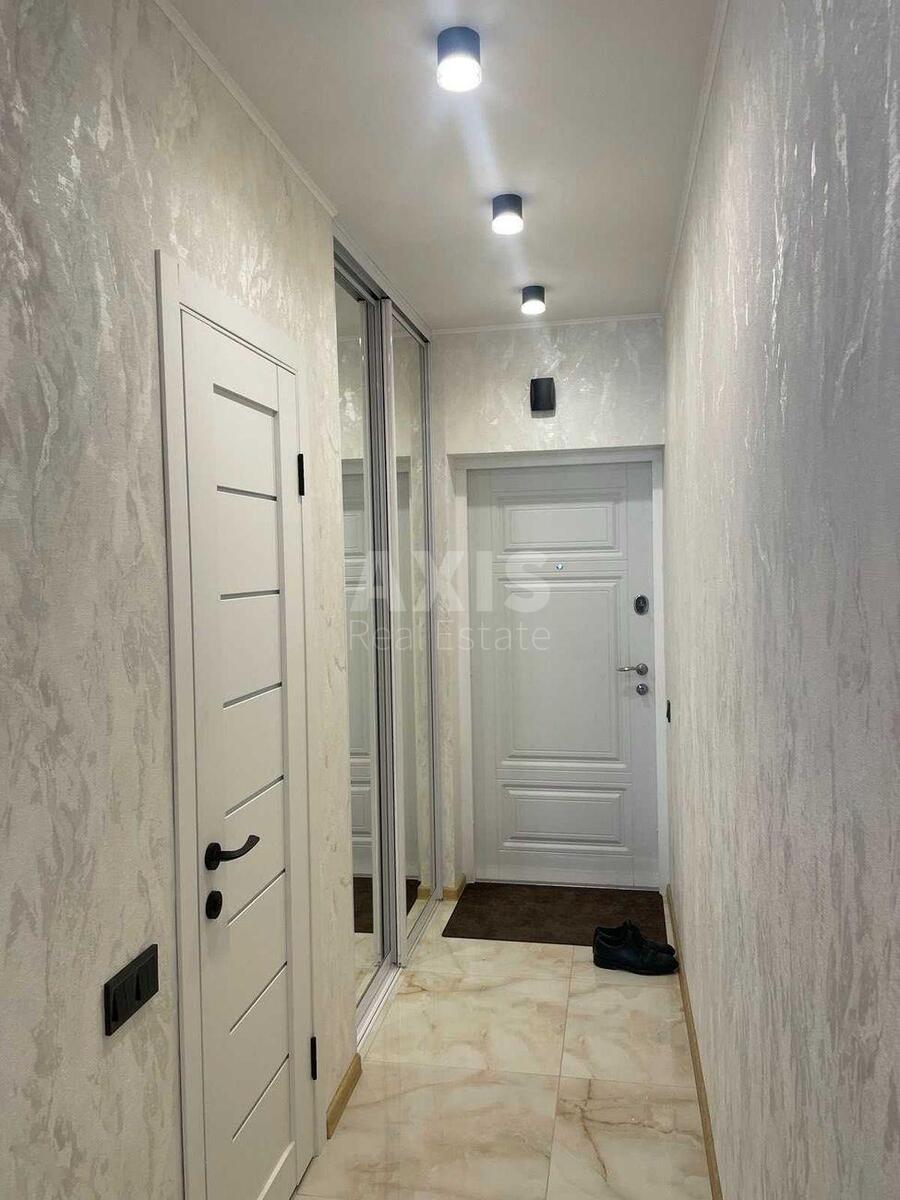1k apartment vul. Glybochyc'ka 13571382