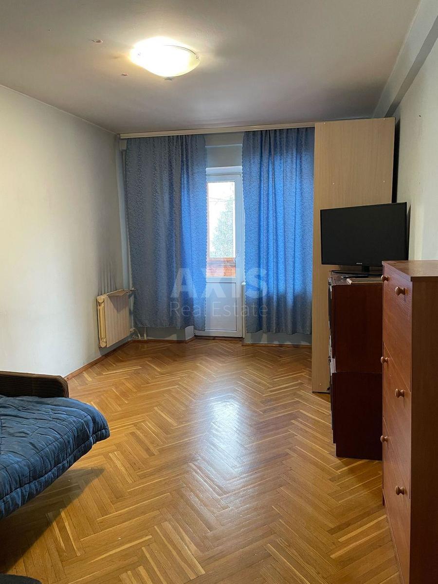 2к квартира ул. Митрополита Андрея Шептицкого 21