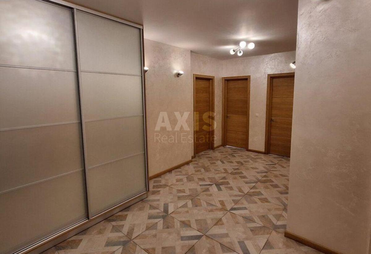 3к квартира ул. Драгоманова 2А5