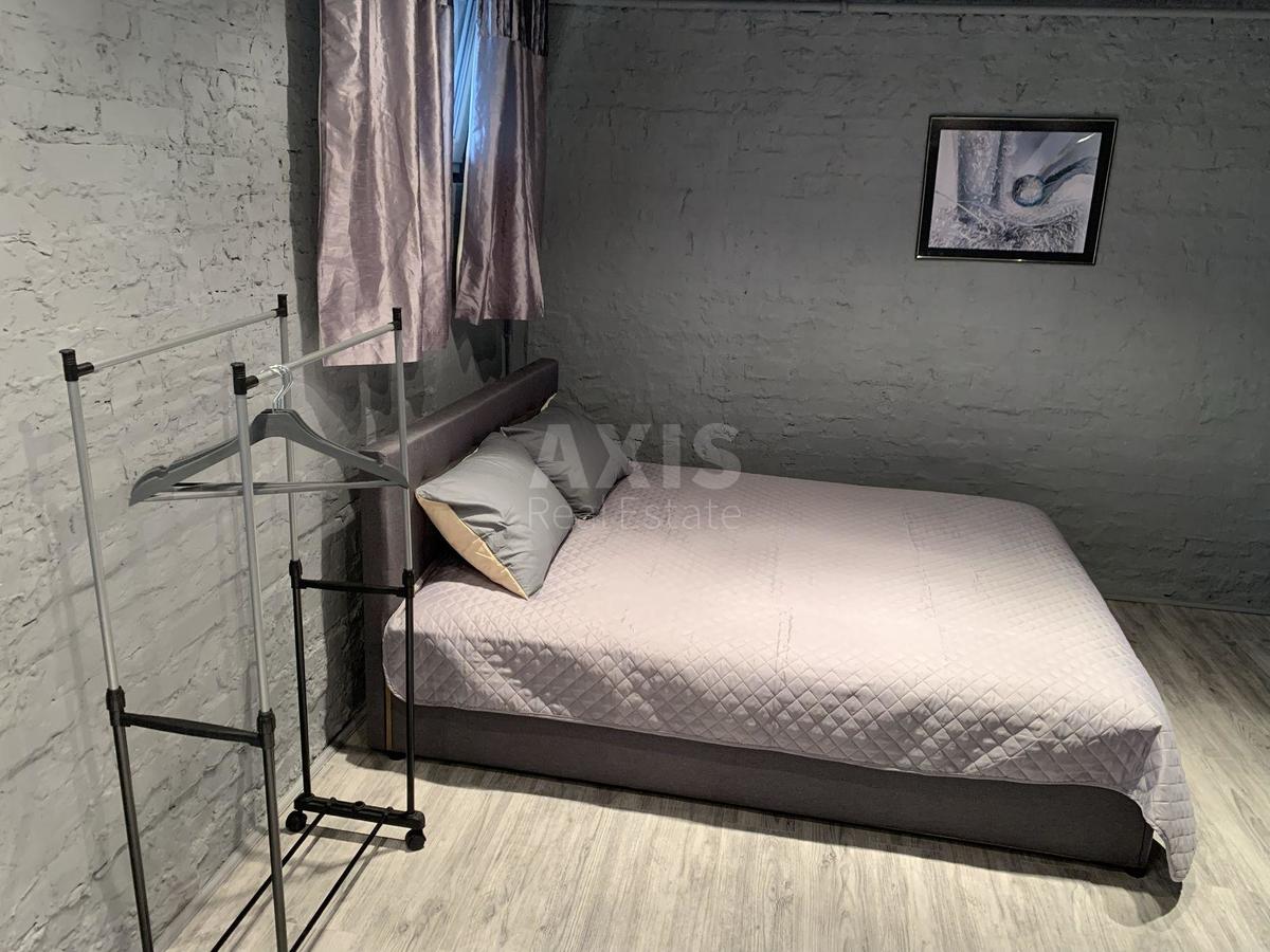 1k apartment vul. Vozdvyzhens'ka 28/302