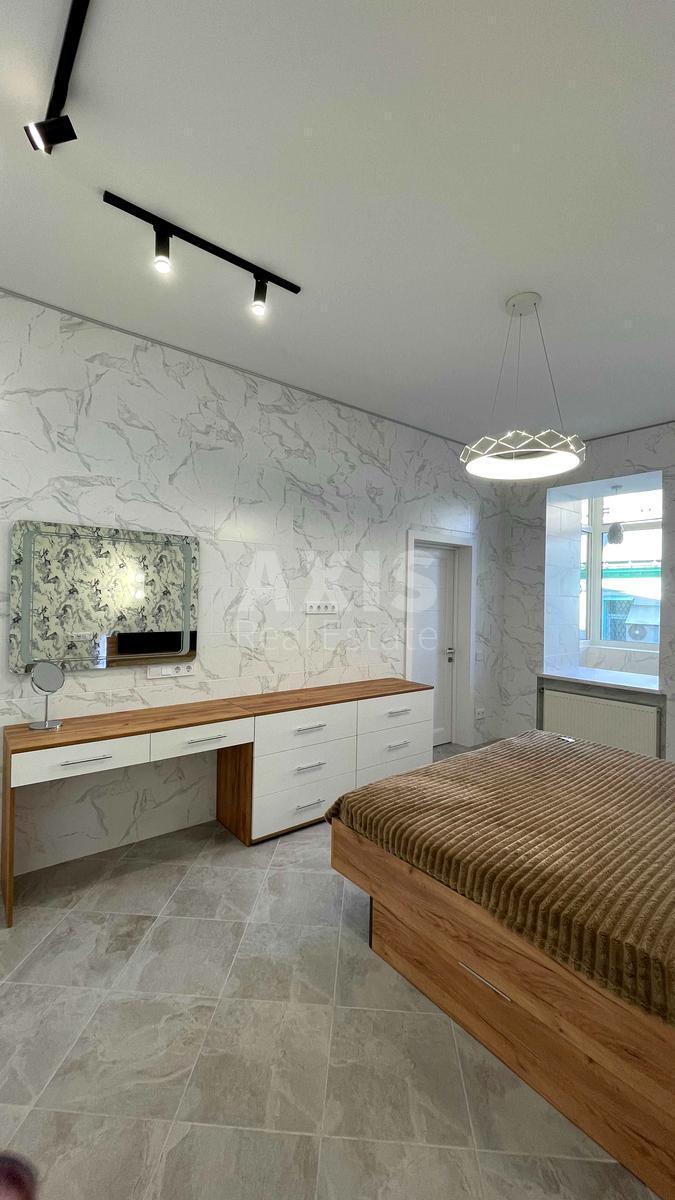 2к квартира ул. Деловая 22610755