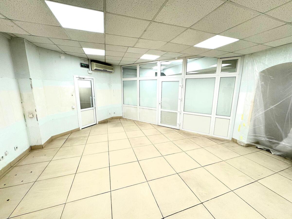 Trade object vul. Basejna 12/2, 100m2582334