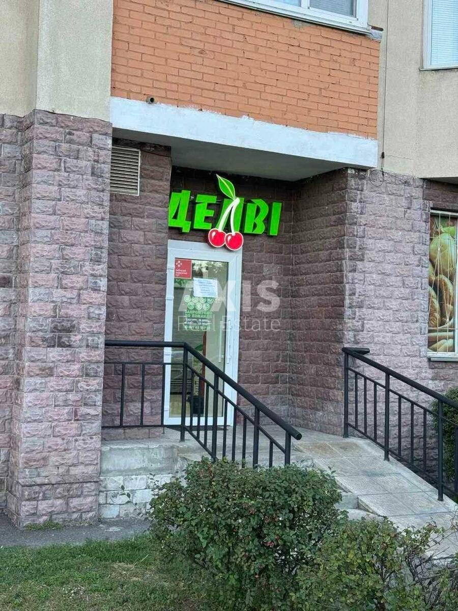 Trade object vul. Almatynska 39, 93m261285