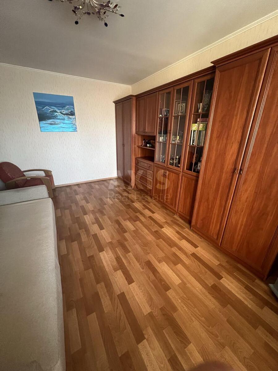 2k apartment vul. Trostjanec'ka 7В4
