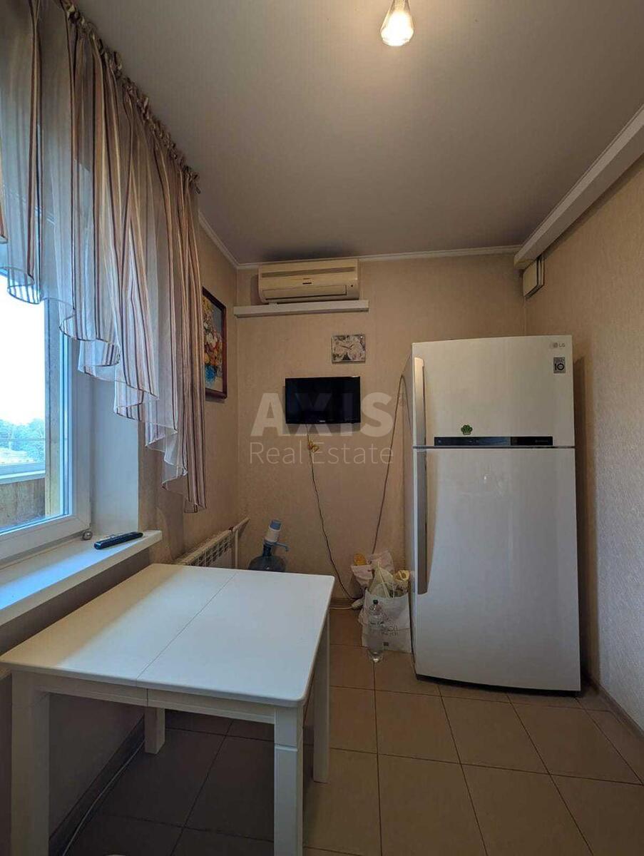 1k apartment vul. Chornobyl's'ka 10575880