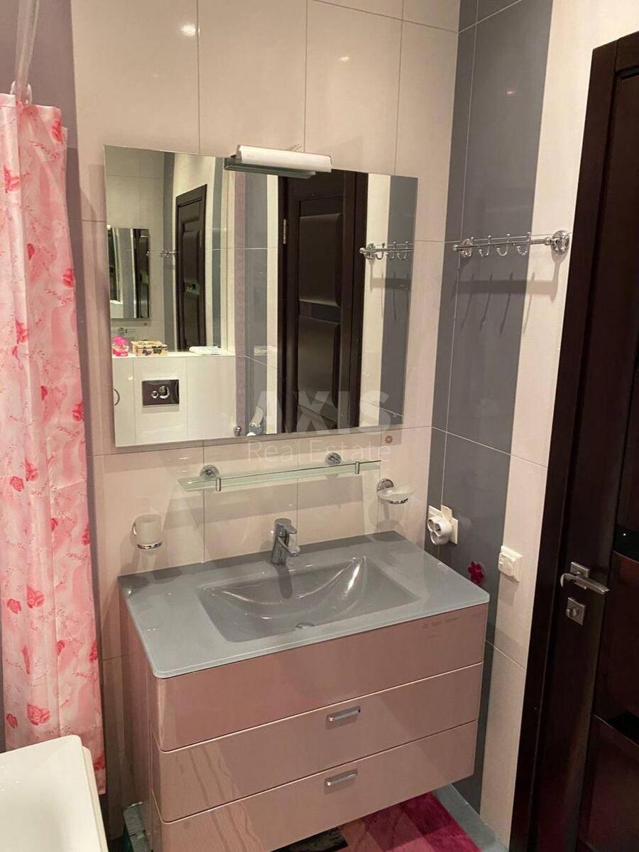 4k apartment vul. Dragomyrova Myhajla 205948411