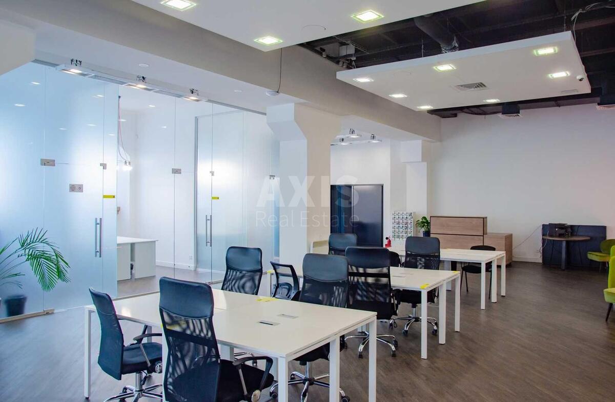 Office prov. Ohtyrs'kyj 7, 437m28