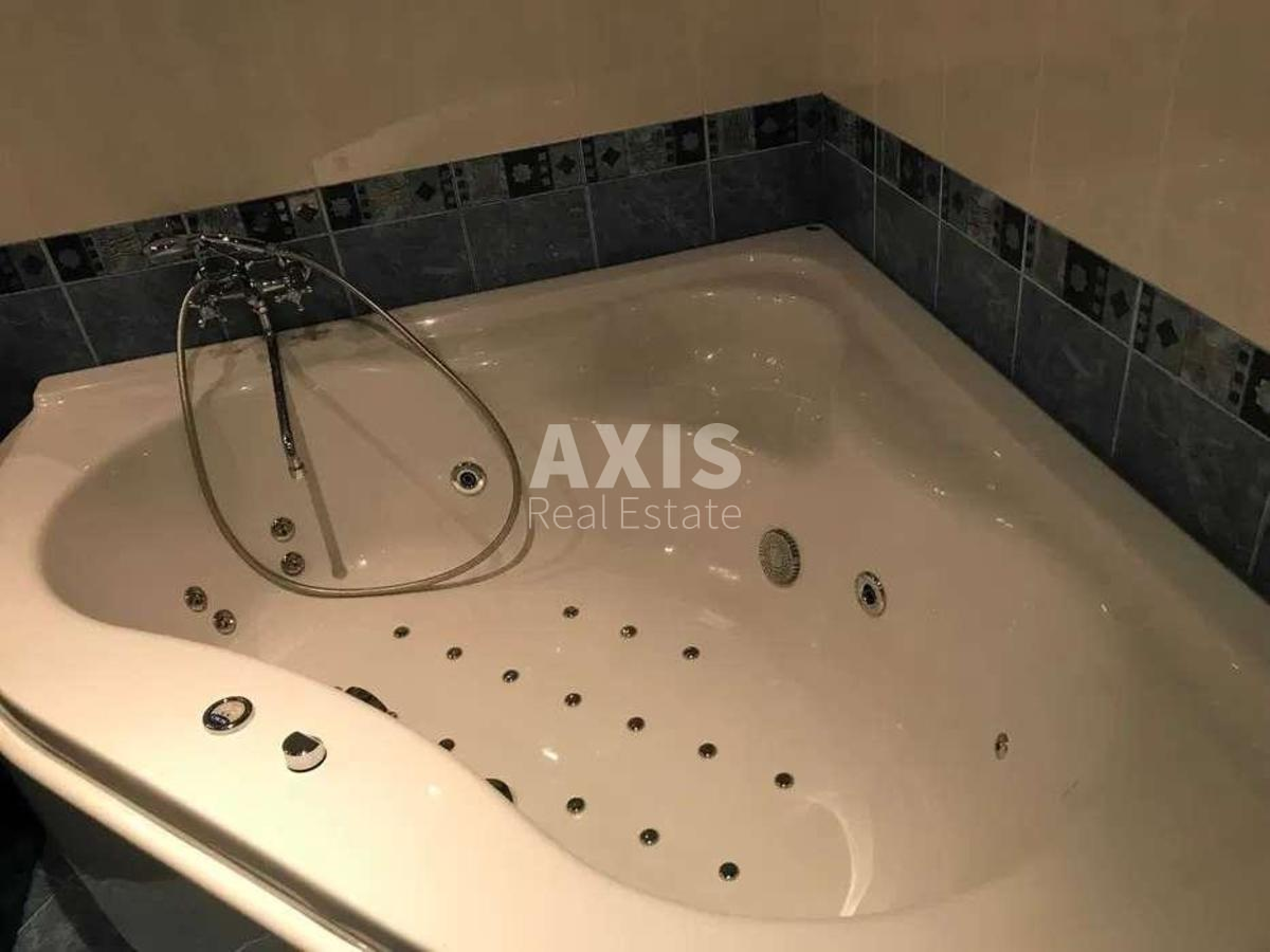 3k apartment vul. Knjazhyj Zaton 211