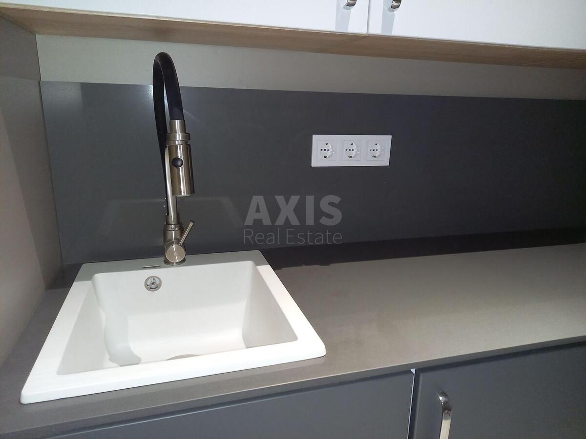 Office vul. Zarichna 1, 52m27