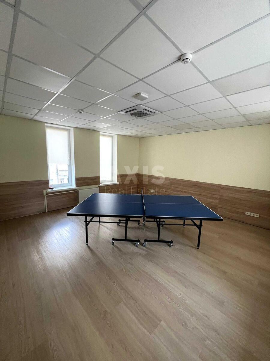 Office vul. Antonovycha 29, 709m211
