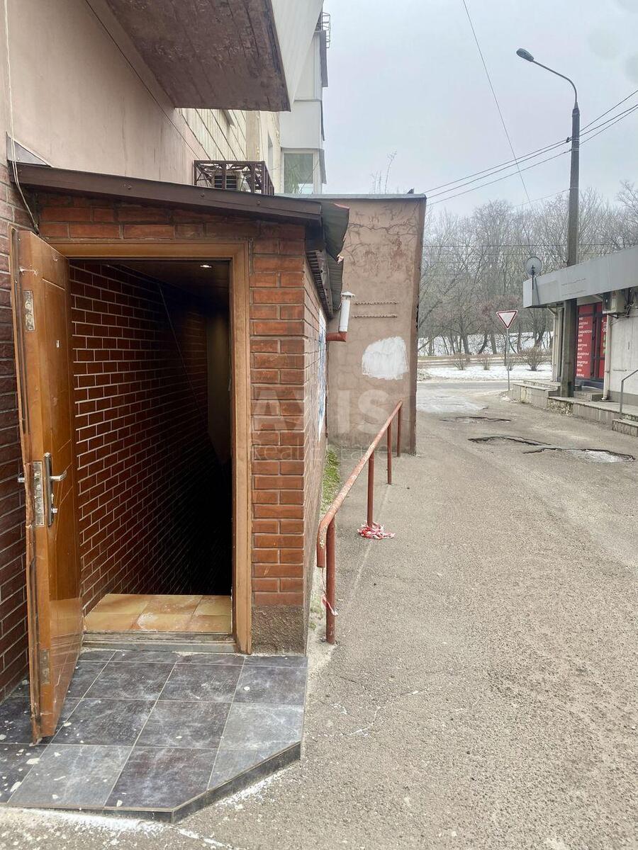 Объект торговли пр-т Голосеевский 108/1, 181м2