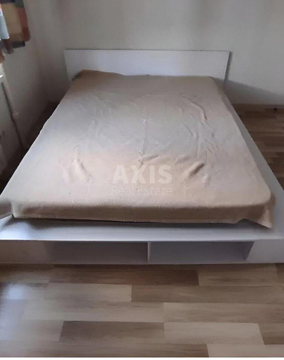 2k apartment vul. Sribnokil's'ka 82