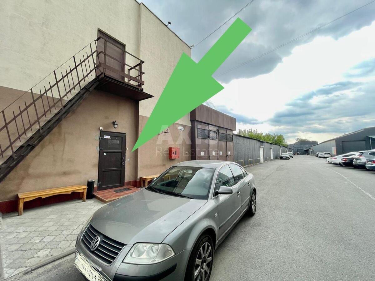 Office vul. Ushyns'kogo 40, 90m29