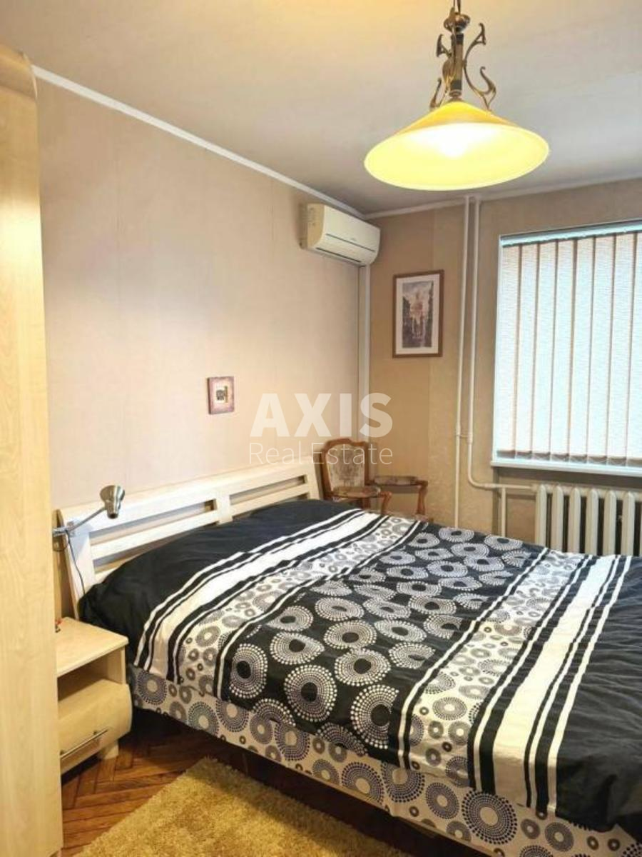 3k apartment vul. Levandovs'ka 142