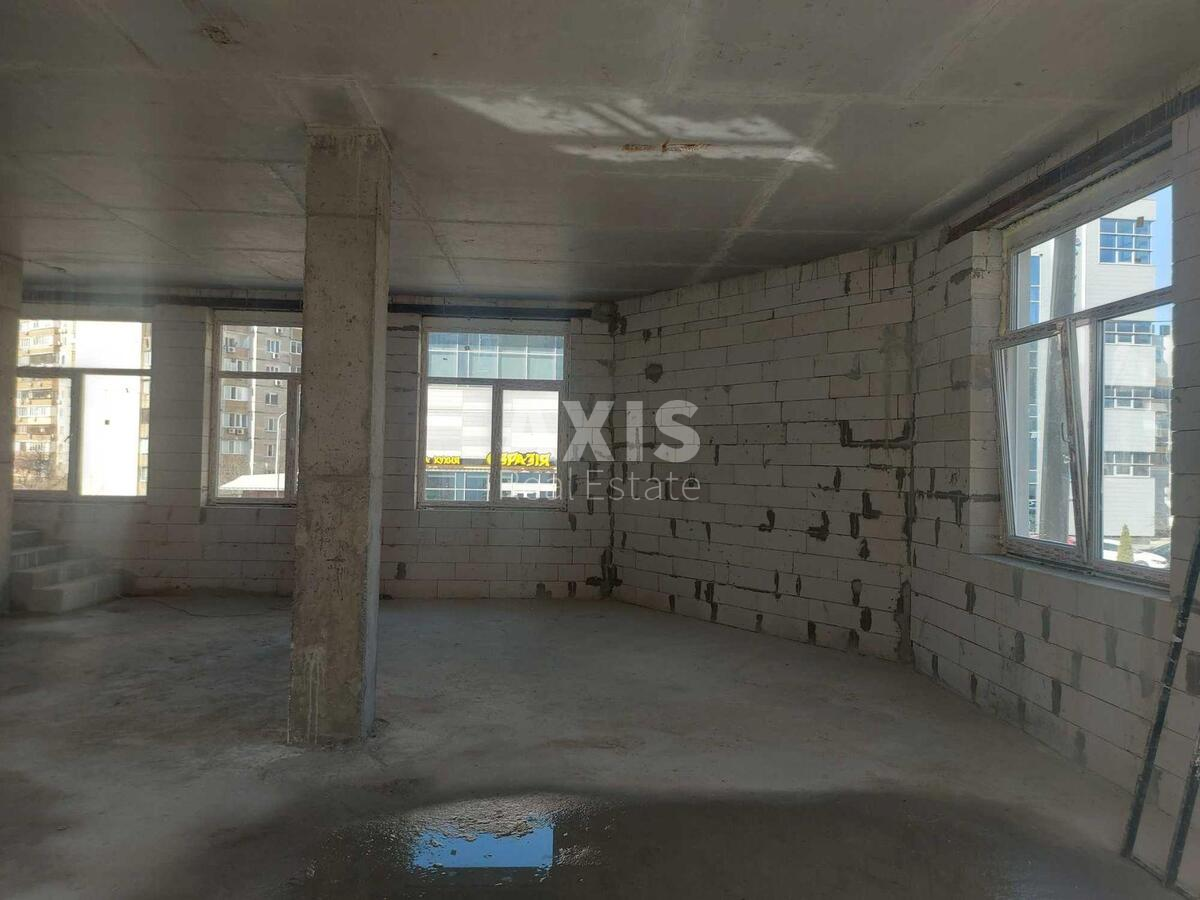Service object vul. Dragomanova 21, 300m28