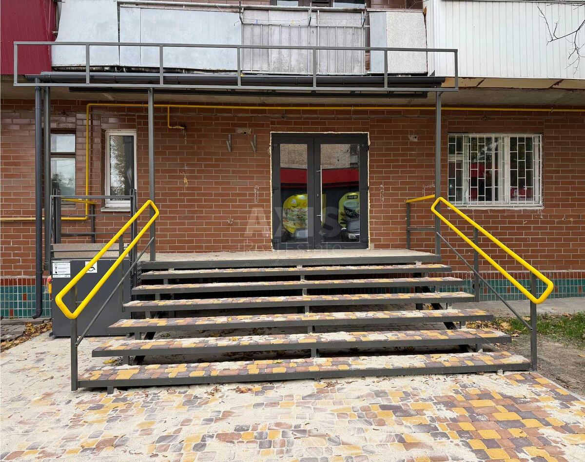 Trade object vul. Solovcova Mykoly 6, 30m2604410