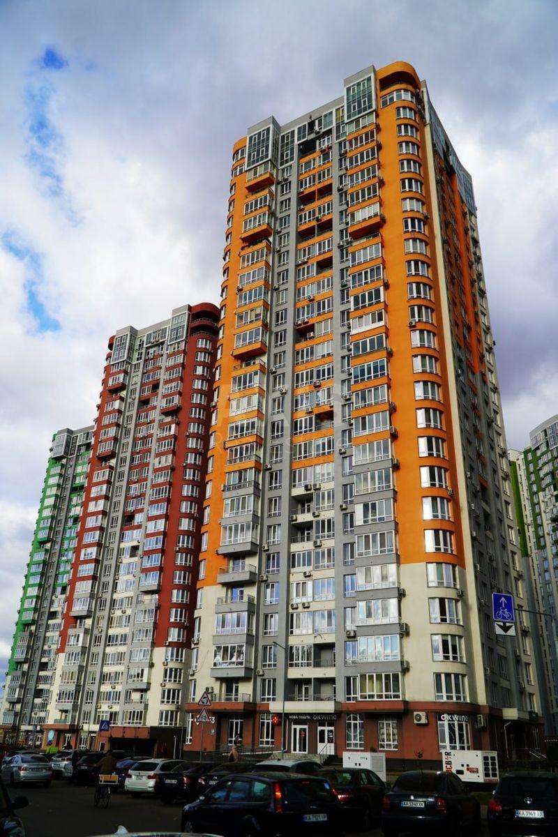 2k apartment vul. Kahovs'ka 5810