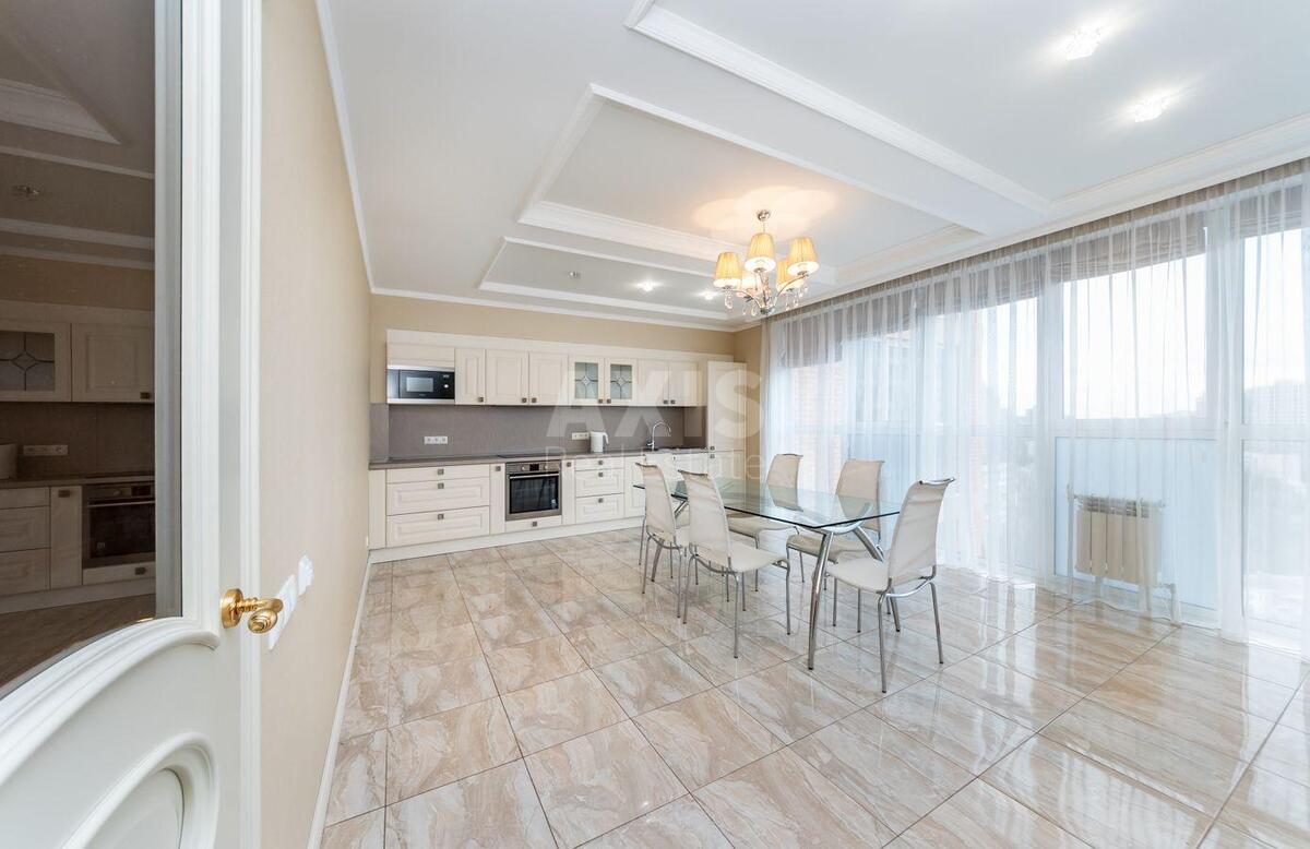 4k apartment vul. Zvirynec'ka 59