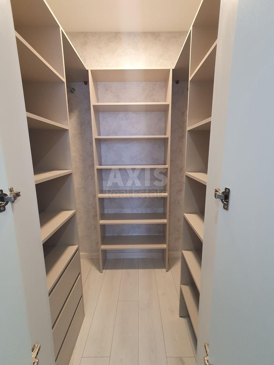 2к квартира ул. Александра Олеся 34