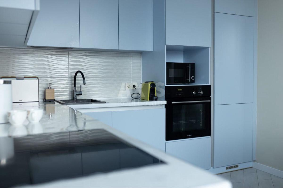 2k apartment vul. Myloslavs'ka 202