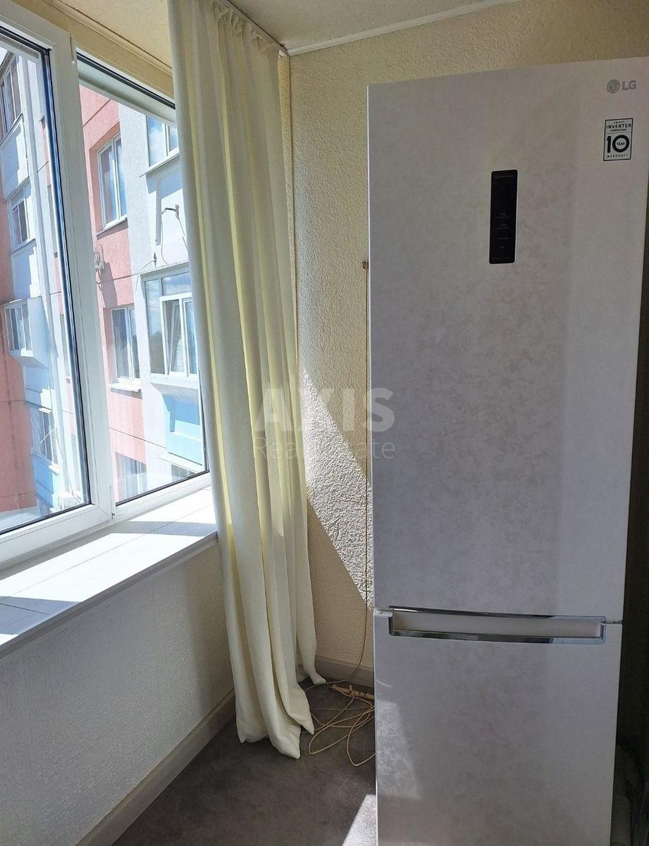 1k apartment vul. Myloslavs'ka 211