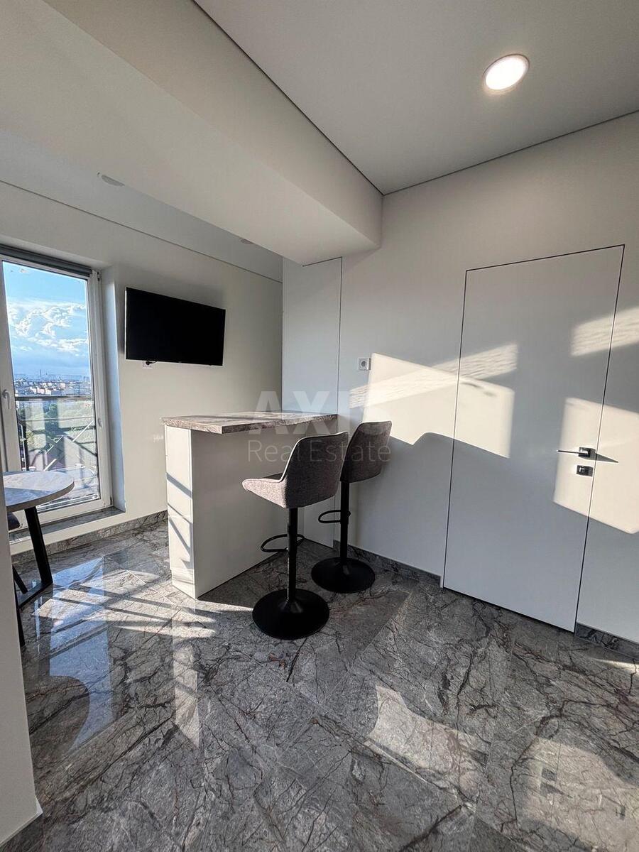 1k apartment vul. Kostjantynivs'ka 132