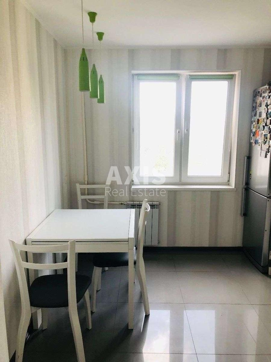3k apartment vul. Geroi'v Dnipra 366