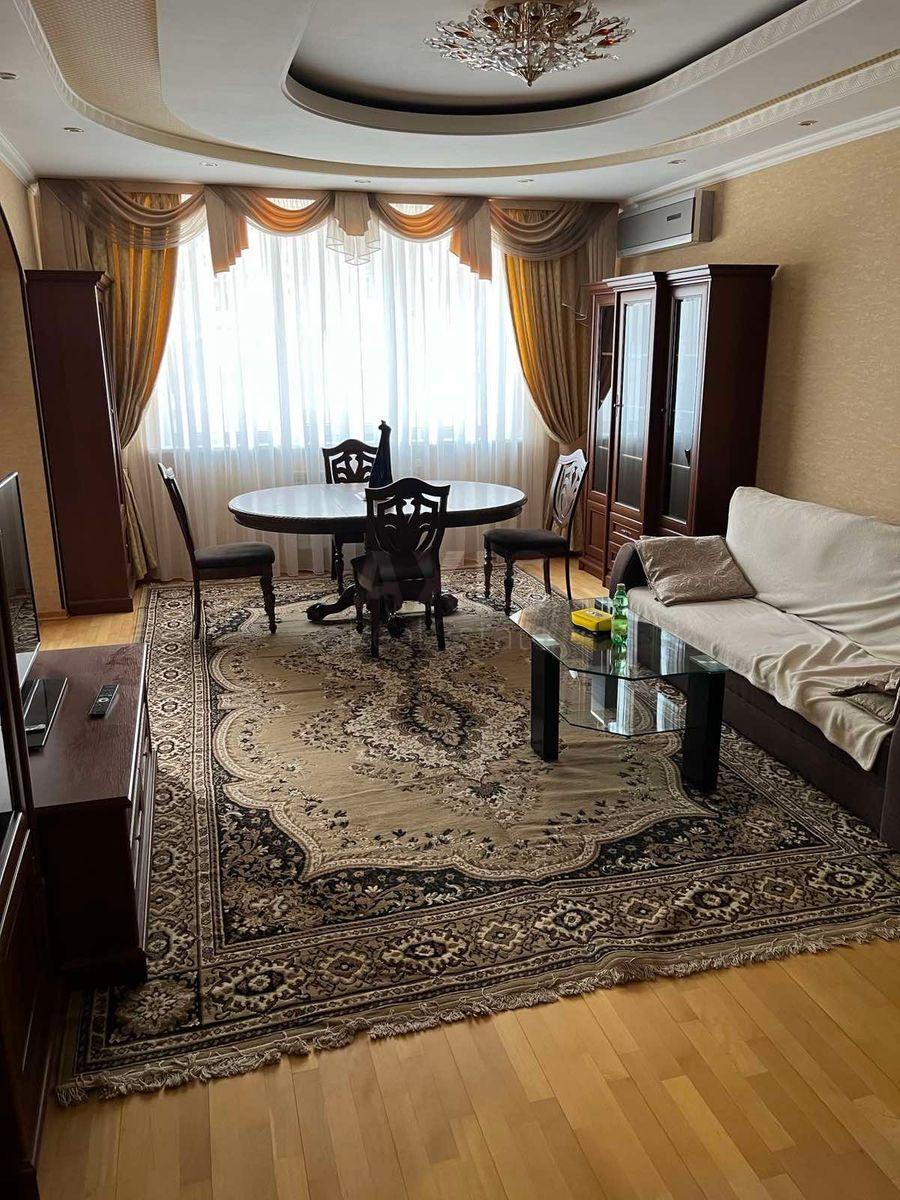 3к квартира пр-т Голосеевский 680