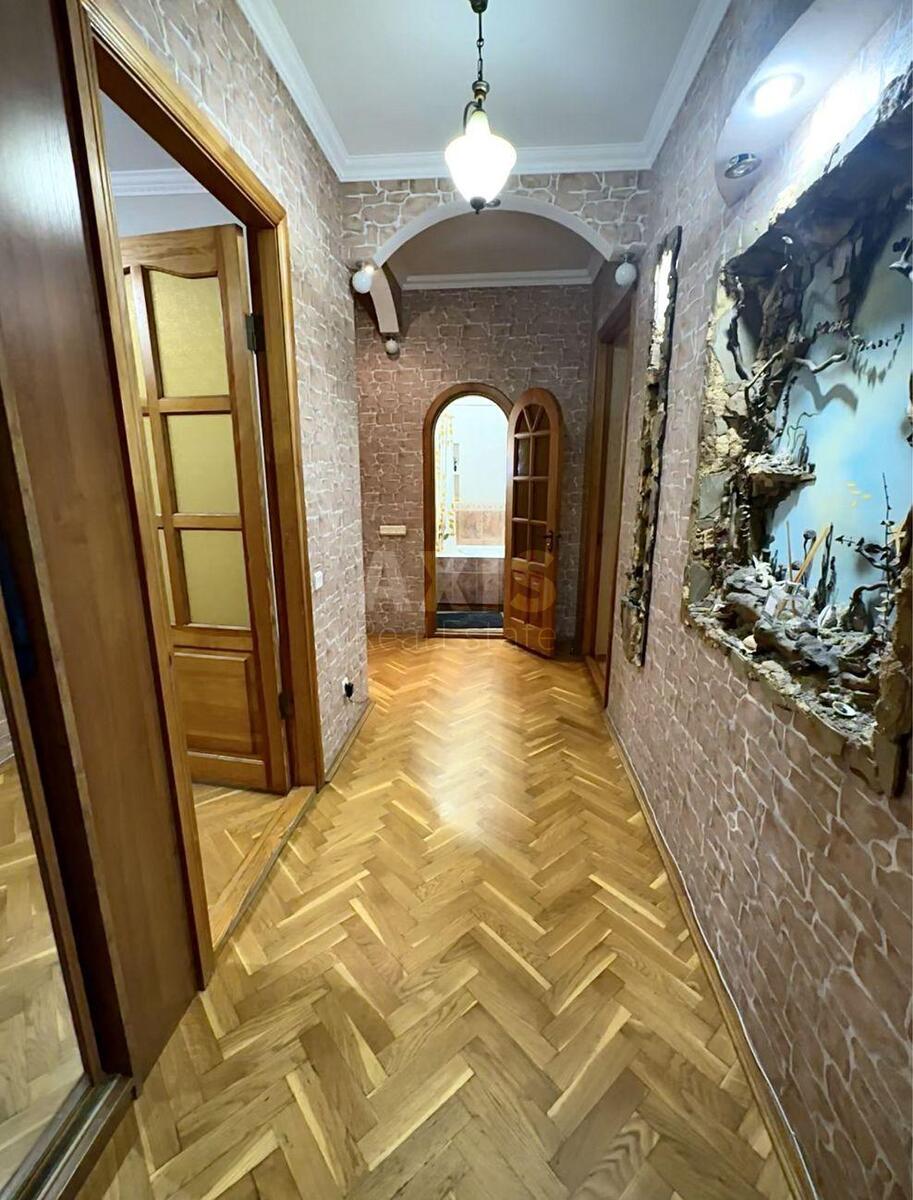 2k apartment vul. Syrec'ka 30/16403510