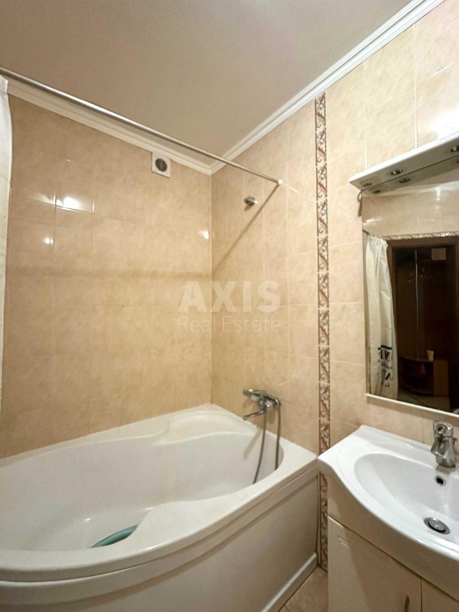 1k apartment vul. Kasijana Vasylja 2/18