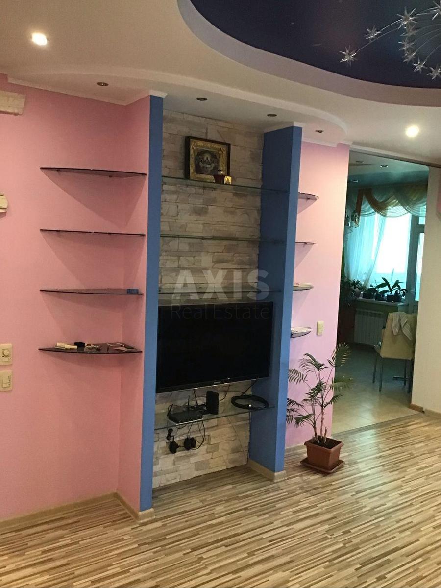 1k apartment prov. Feodosijs'kyj 147