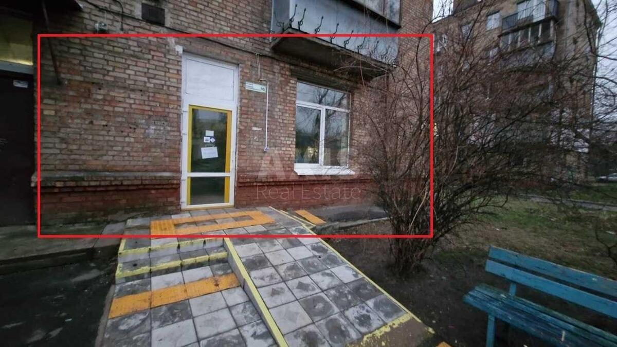 Trade object vul. Sormovs'ka 16, 95m20