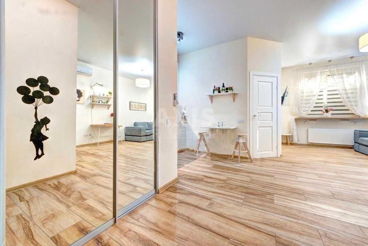 1k apartment vul. Barbjusa Anri 52/11