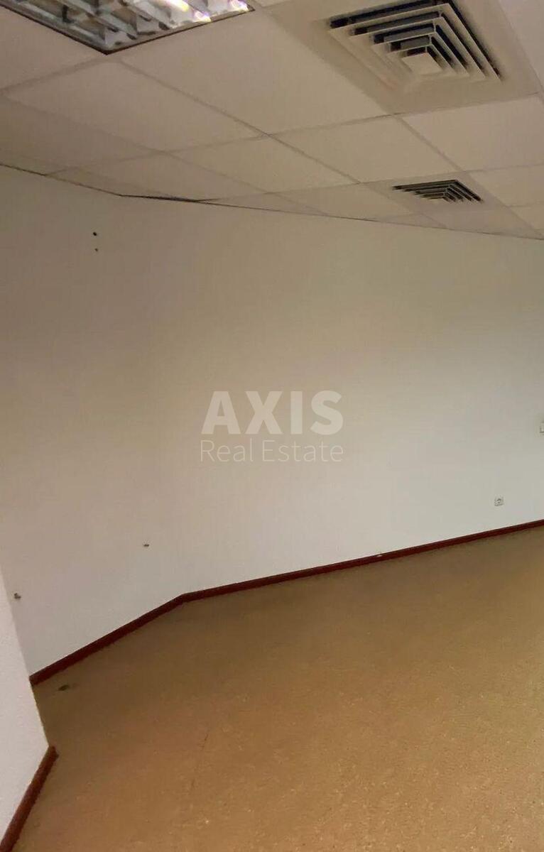 Office vul. Degtjarivs'ka 27Т, 270m2570704