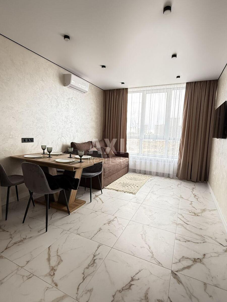 1k apartment vul. Rodyny Kristeriv 16530931