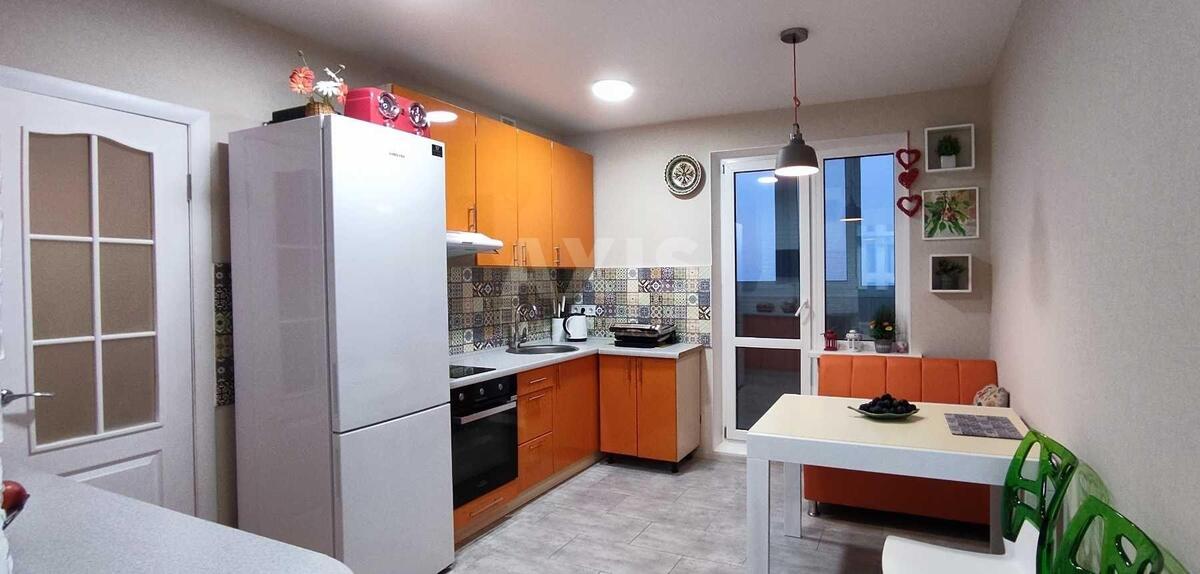 3k apartment vul. Yulia Zdanovska 24/240