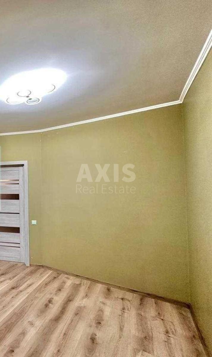 2k apartment vul. Myhajla Maksymovycha 3Г5