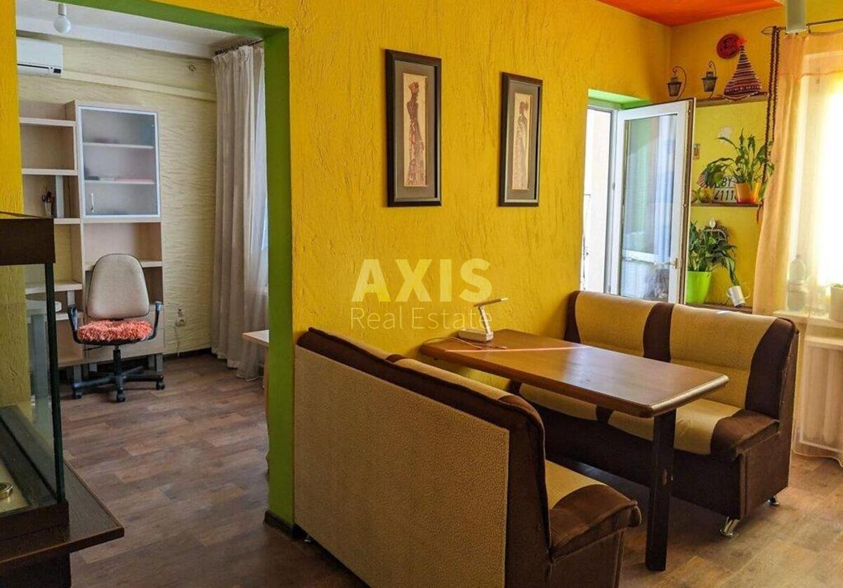 2k apartment vul. Zarichna 1