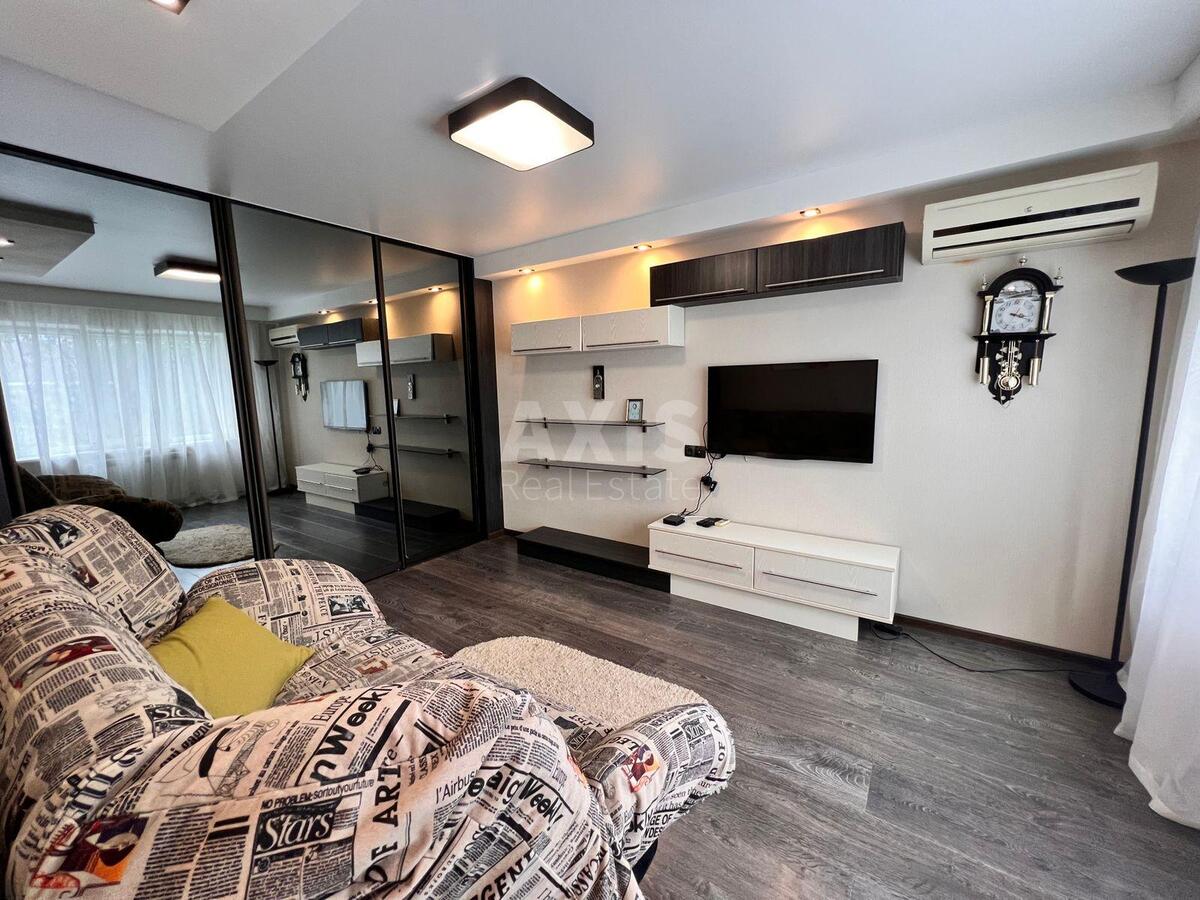 2k apartment vul. Degtjarivs'ka 151