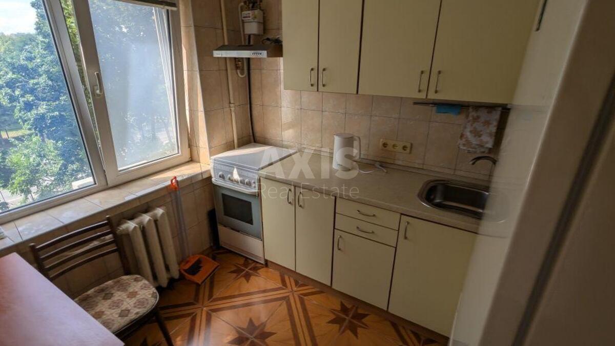 2к квартира ул. Антоновича 103А