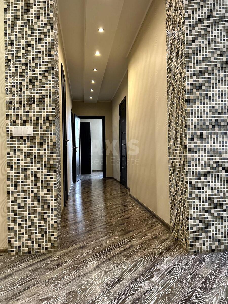 4k apartment vul. Sribnokil's'ka 226141318