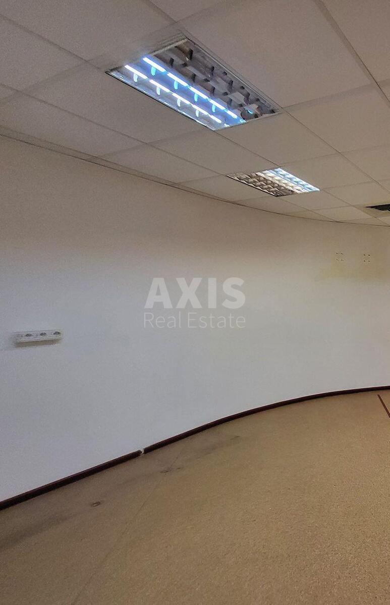 Office vul. Degtjarivs'ka 27Т, 270m2570705