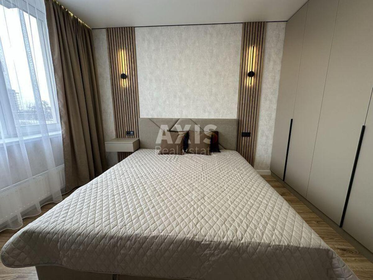 1k apartment vul. Rodyny Kristeriv 16530932