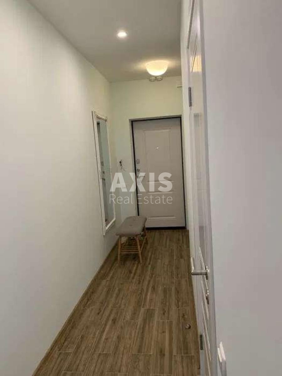 1k apartment pr-t Obolons'kyj 12